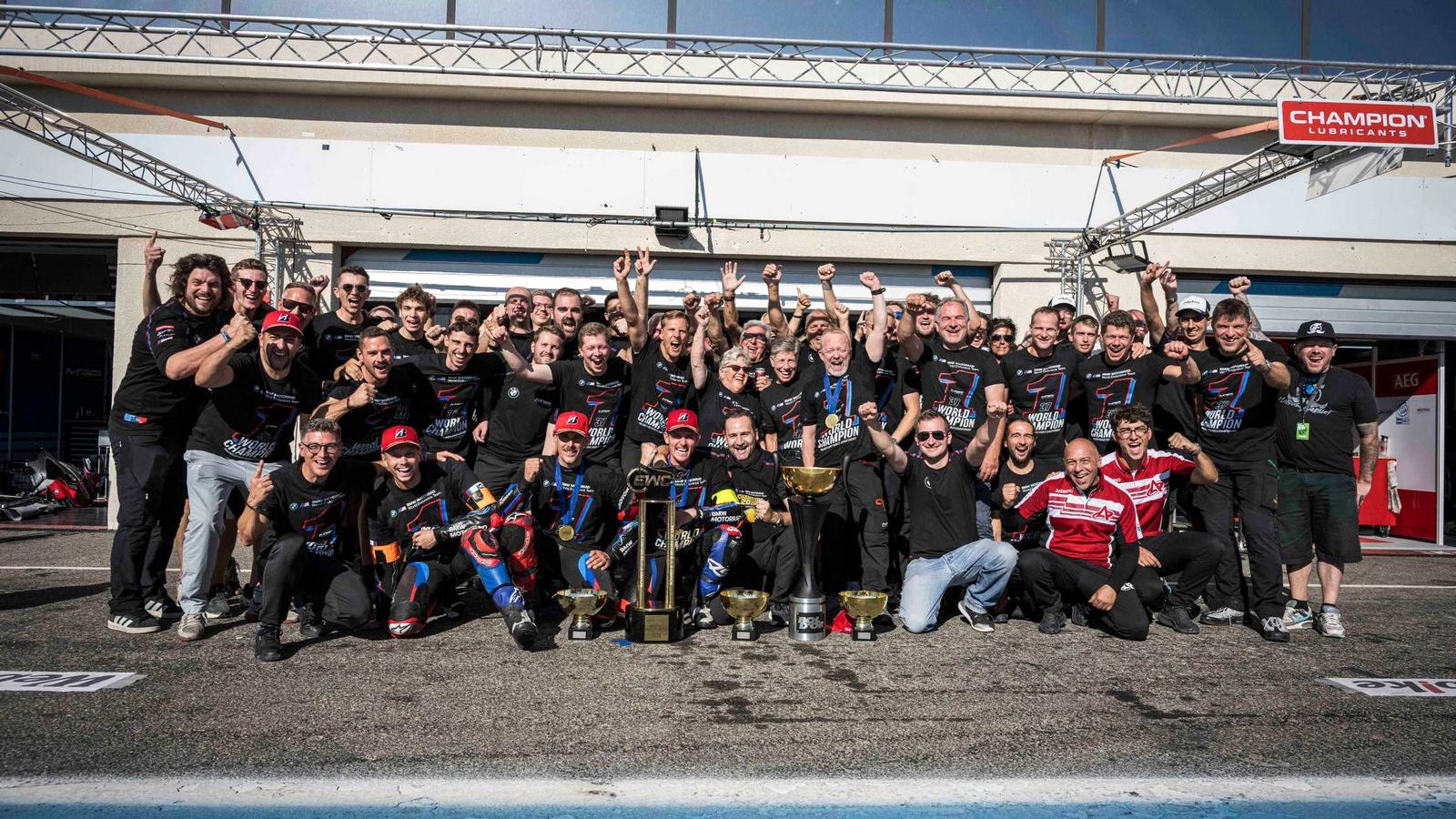 BMW Motorrad Takes First FIM Endurance Title with Bol d’Or Victory — official BMW Motorrad Motorsport image