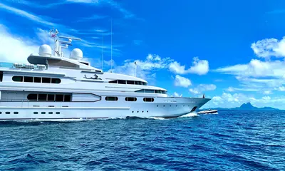 DANCING HARE - Damen Yachting official image