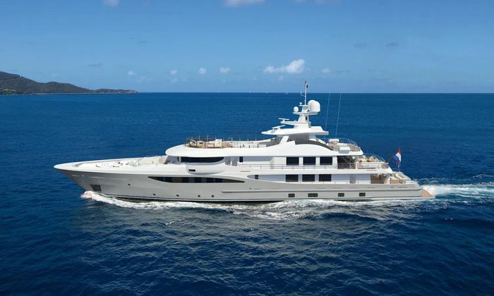 DEEP BLUE - Damen Yachting official image