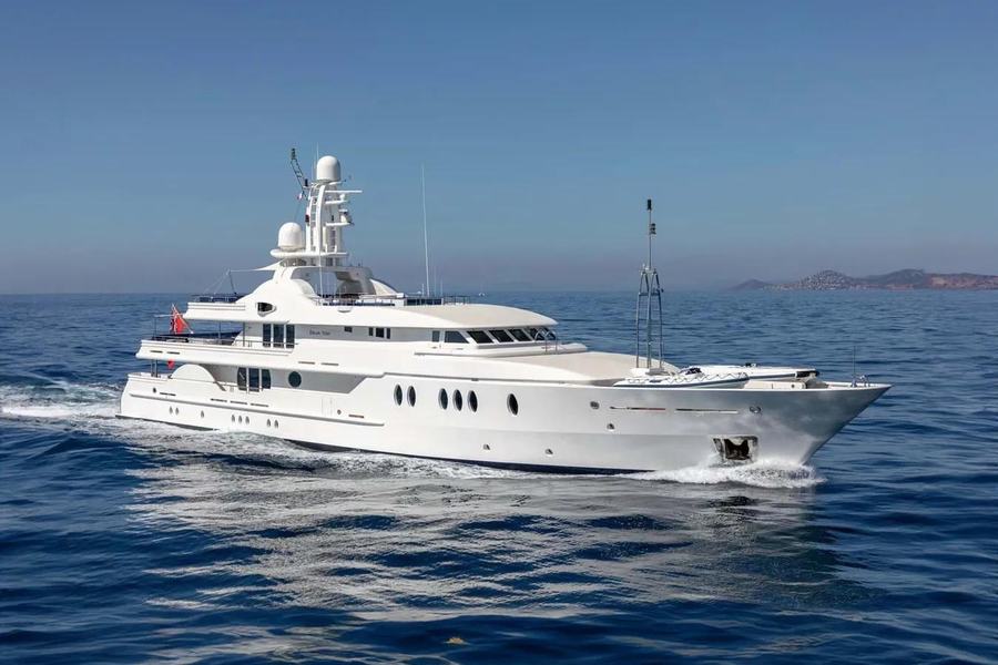DEJA TOO - Damen Yachting official image