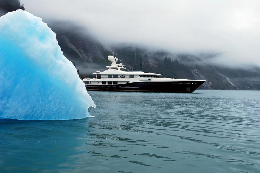 DENIKI - Damen Yachting official image