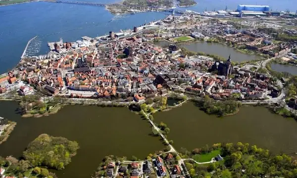 Dörries Yachts Secures Stralsund Shipyard for New Builds and Refits — source image