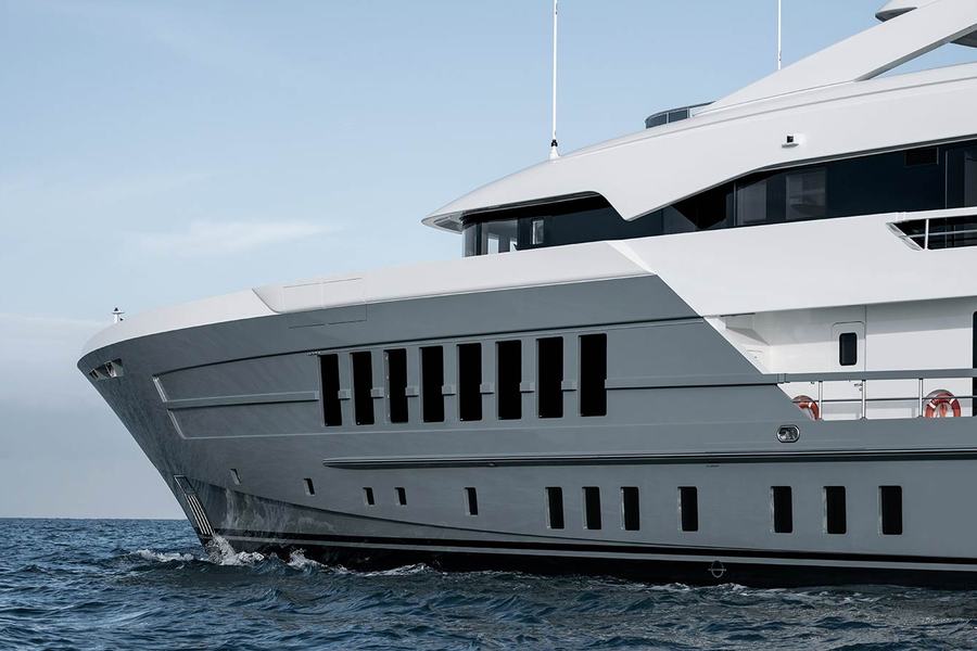 MY Reliance - Heesen official image