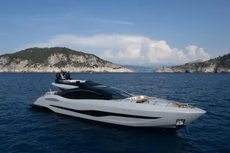 EREIVA — Mangusta 104 REV — Fraser 2026