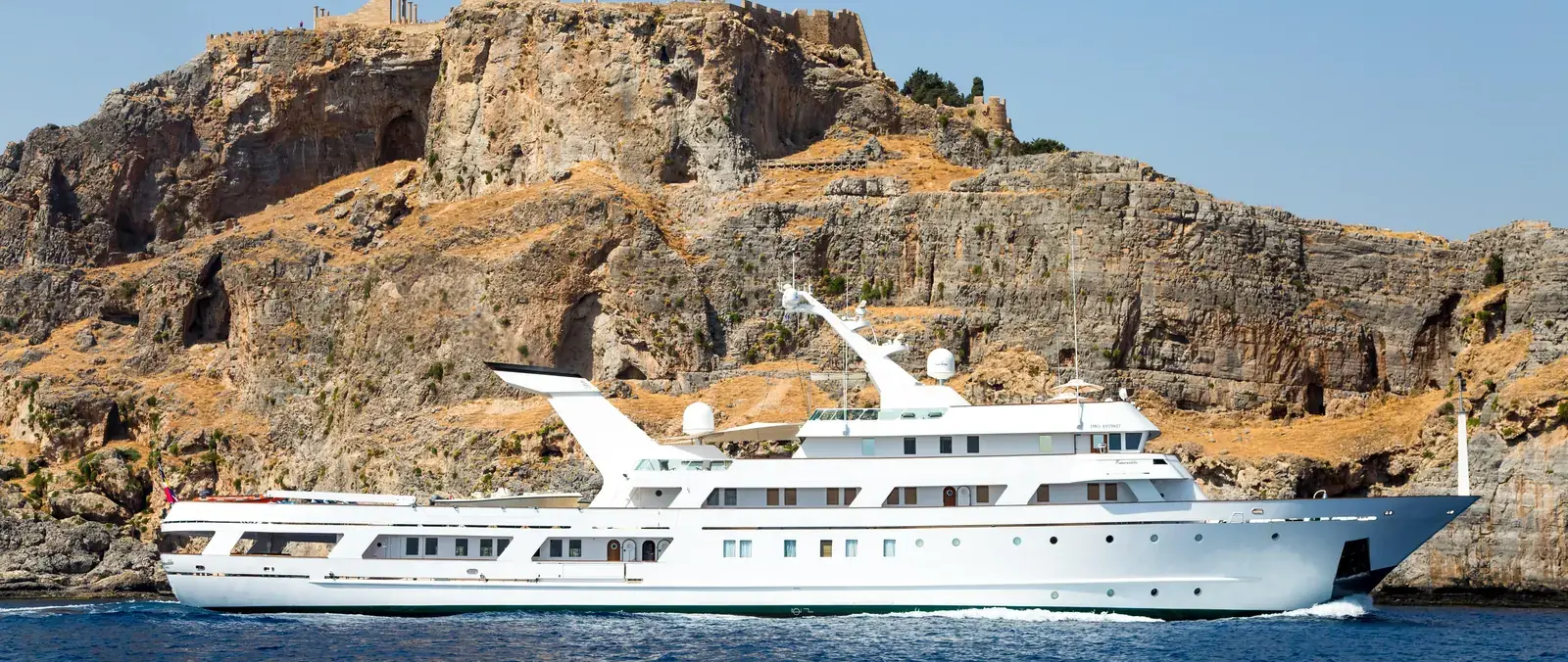 ESMERALDA — Fraser official image 2
