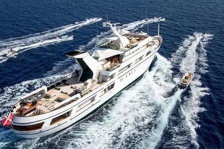 ESMERALDA — Fraser official image 4