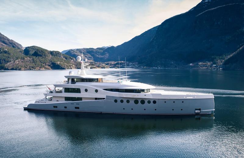 EVENT - Damen Yachting official image