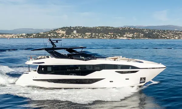 Sunseeker FAMILY SPIRIT Reduced to €10.995 Million — official image