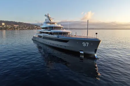 Valor - Feadship official catalogue image