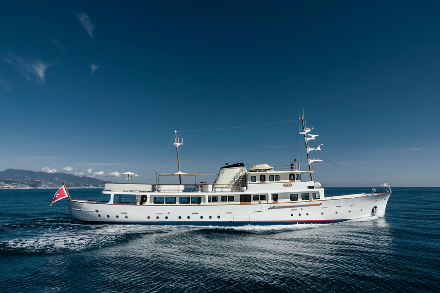 Feadship Desiree 1954
