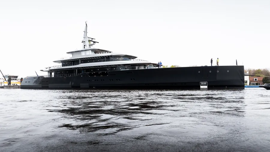 Feadship Project 826