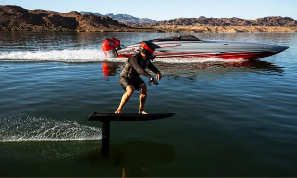 Fliteboard RACE and Mercury Win Australian Design Award — source image