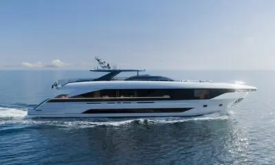 38m Maiora FOUR JOYS Added to IYC Charter Fleet — source image