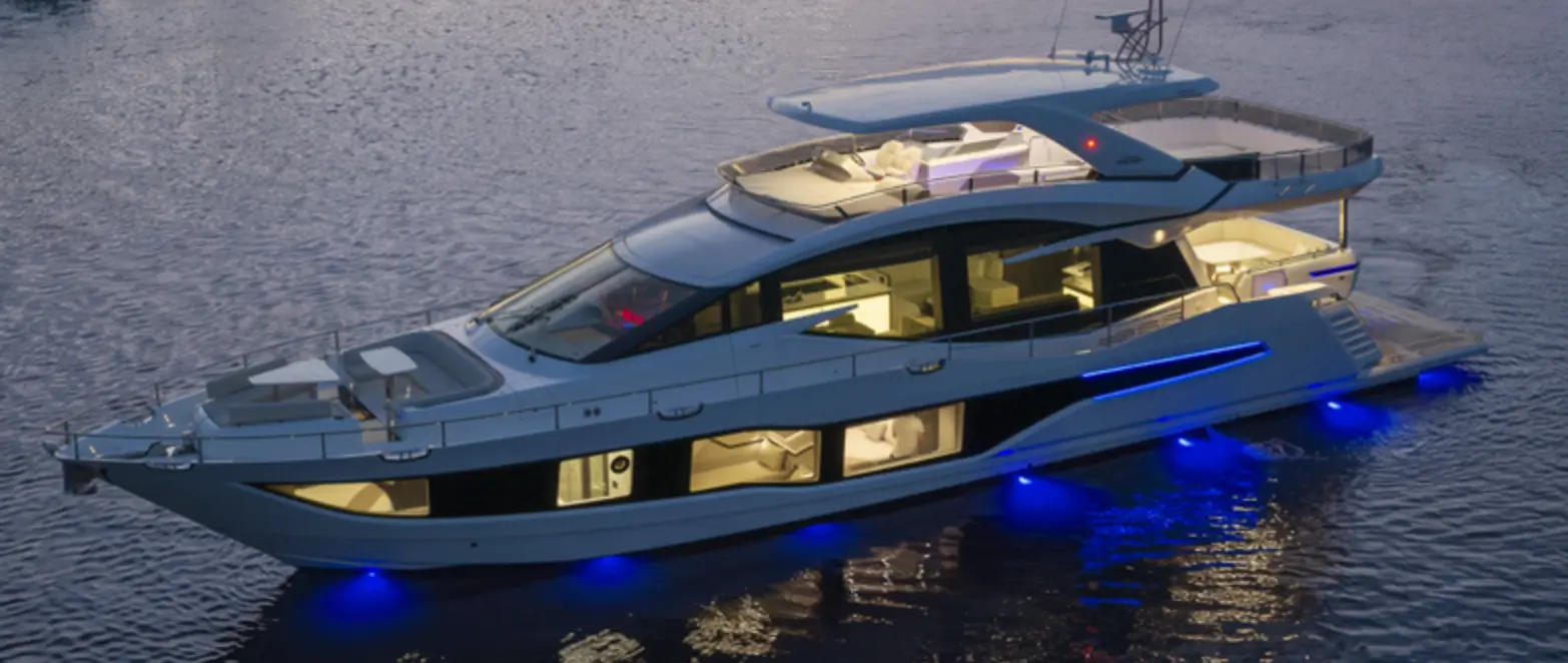 Galeon 800 FLY — official Galeon image 01