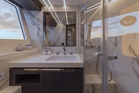 Galeon 800 FLY — official Galeon image 13
