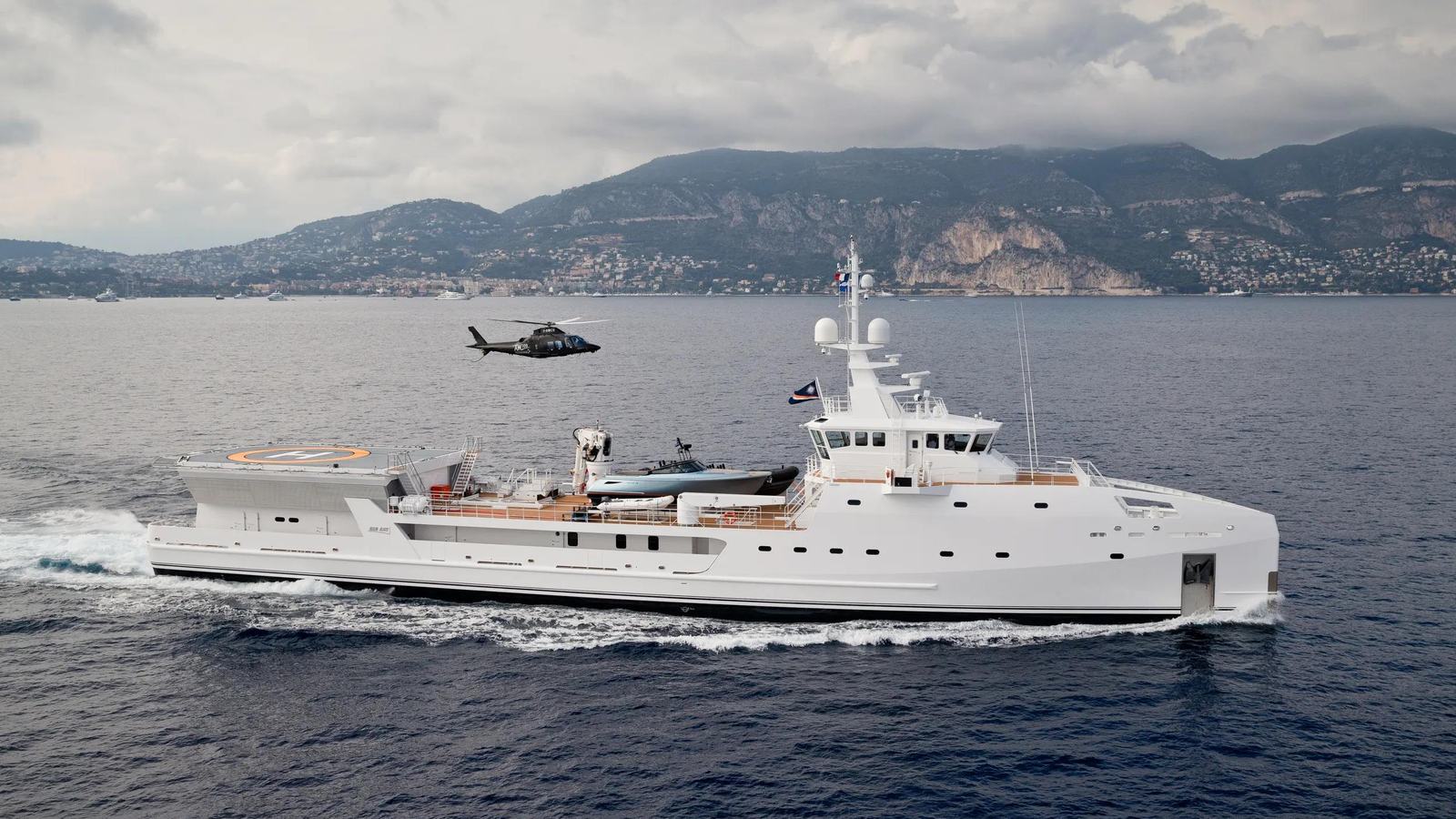 Game Changer - Damen Yachting official image