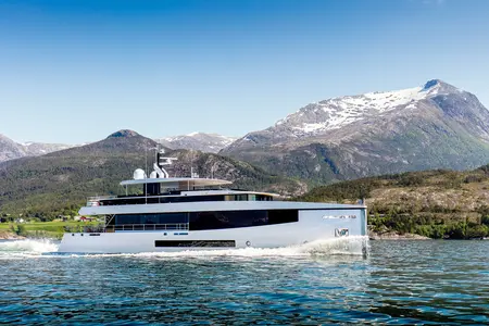 Graycliffs ex-Moon Sand Too - Feadship official profile