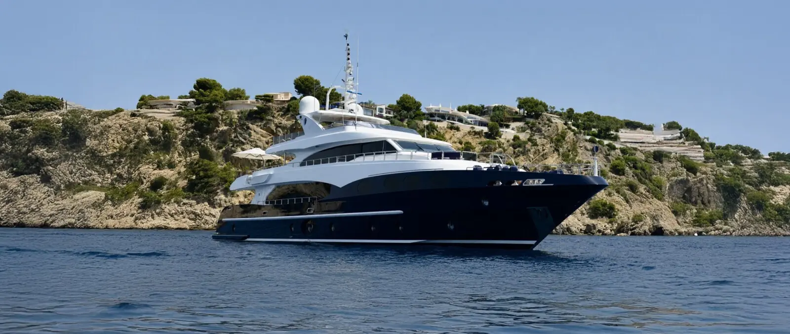 38m Gulf Craft GRAND CRU Reduced to €6.4 Million — source image