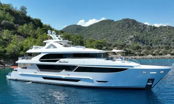 36m Hargrave ROMEO FOXTROT II Highlights 2,500nm Cruising Range — official source image