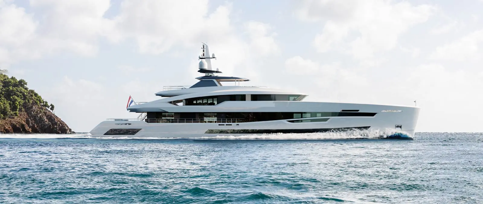 YN 20457 Project Update: Akira, 57m superyacht, hull and superstructure joined together! press image