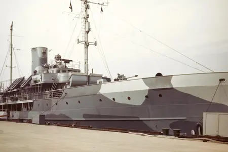USS Dauntless, formerly SS Delphine, at Washington Navy Yard circa 1944–45