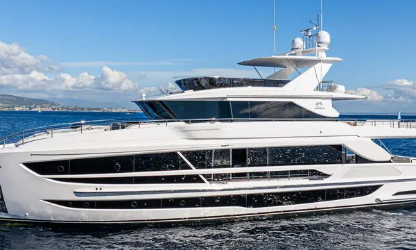 Horizon FD100 Tri-Deck Highlights Versatile 31-Metre Design — official source image