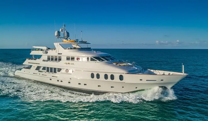 I LOVE THIS BOAT