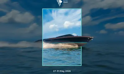 Riva Dolcevita Super triumphs at World Superyacht Awards press image