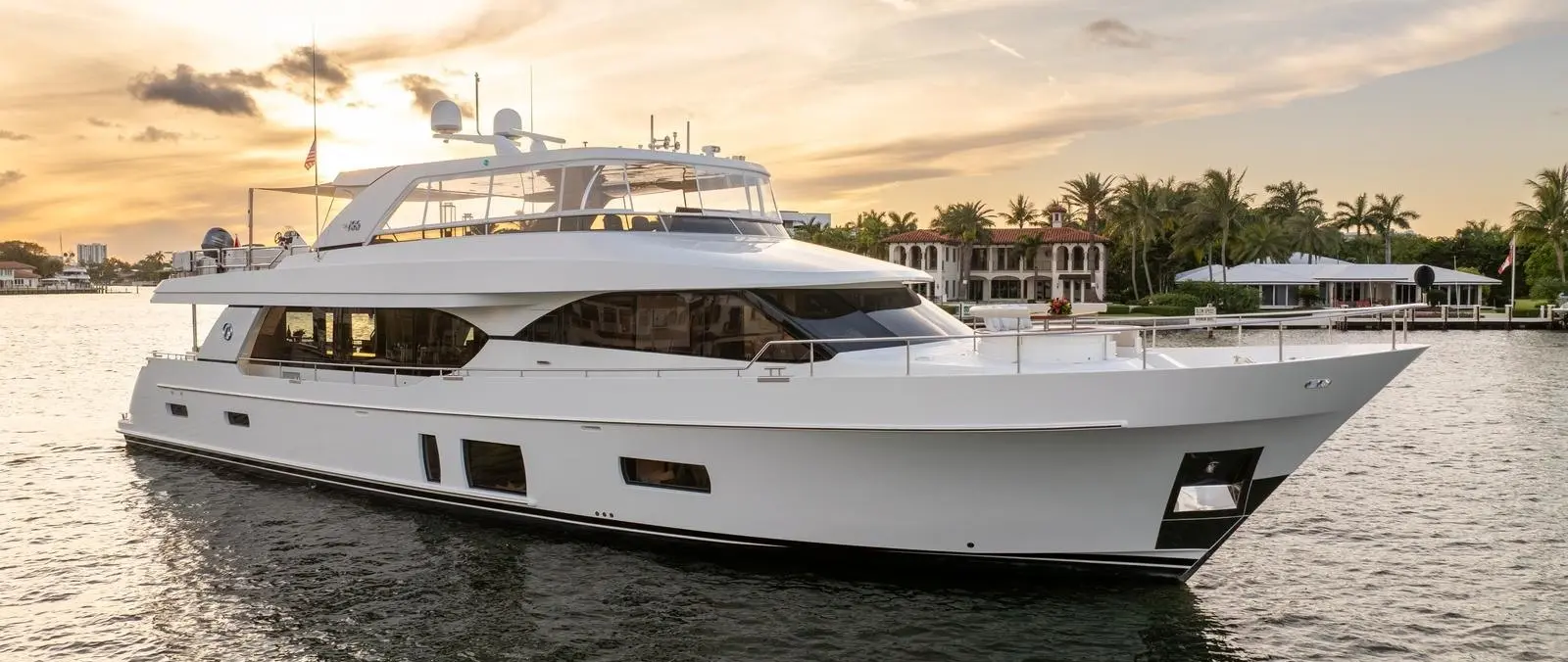 31m Ocean Alexander IRIDESCENCE Sold in IYC-Obey Deal — source image