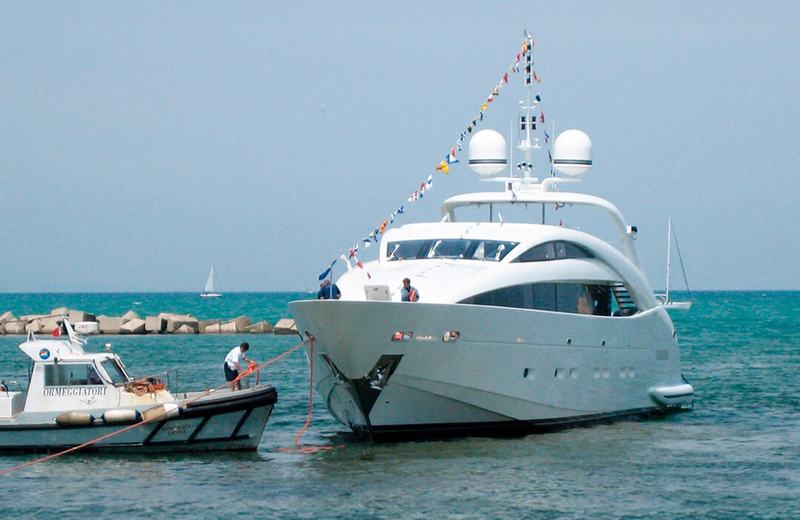 Sun Glider II | ISA Yachts official image