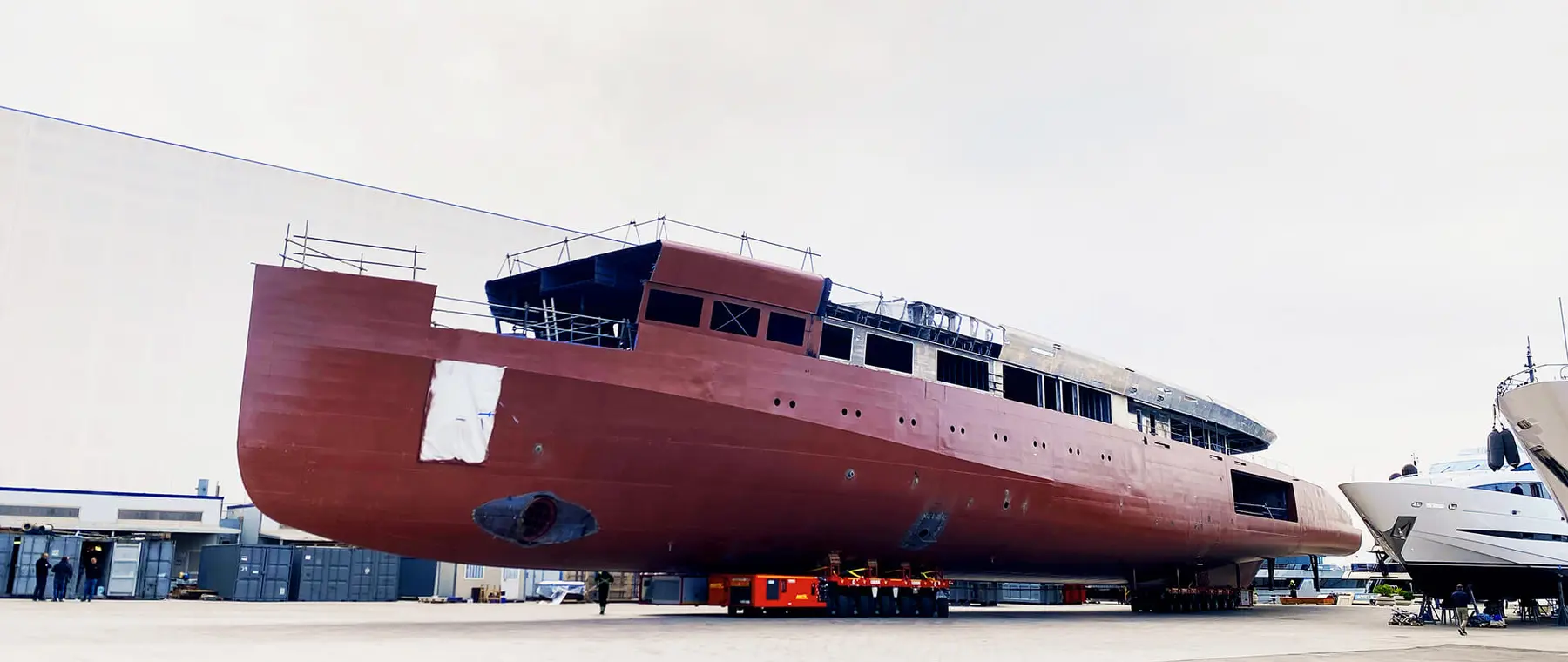 ISA CUSTOM 80M ENTERS THE OUTFITTING PHASE - ISA Yachts news image