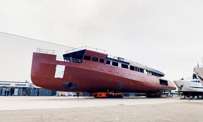 ISA CUSTOM 80M ENTERS THE OUTFITTING PHASE - ISA Yachts news image