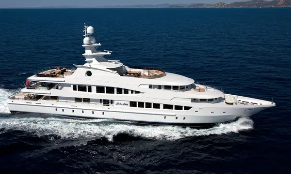 IYC Oceanco LUCKY LADY official charter image 2026
