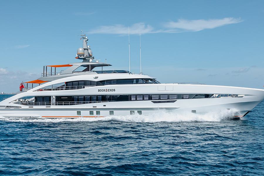 Book Ends - Heesen official image