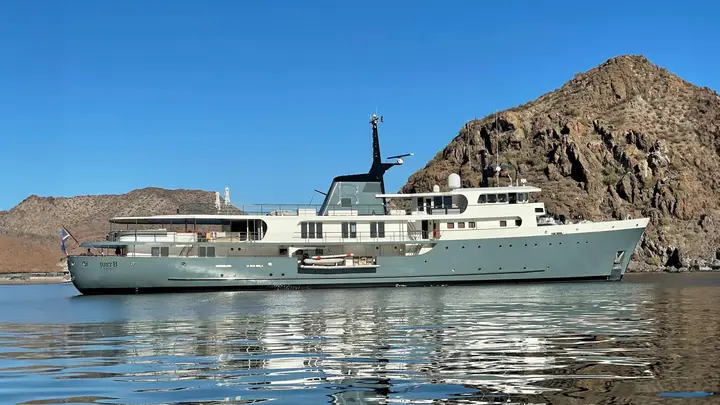 JUST B - Damen Yachting official image