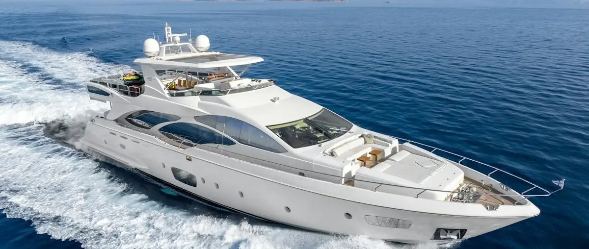 30m Azimut KOUKLES Heads to No-Reserve Auction — source image