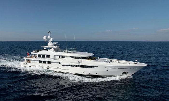 LA MIRAGE - Damen Yachting official image