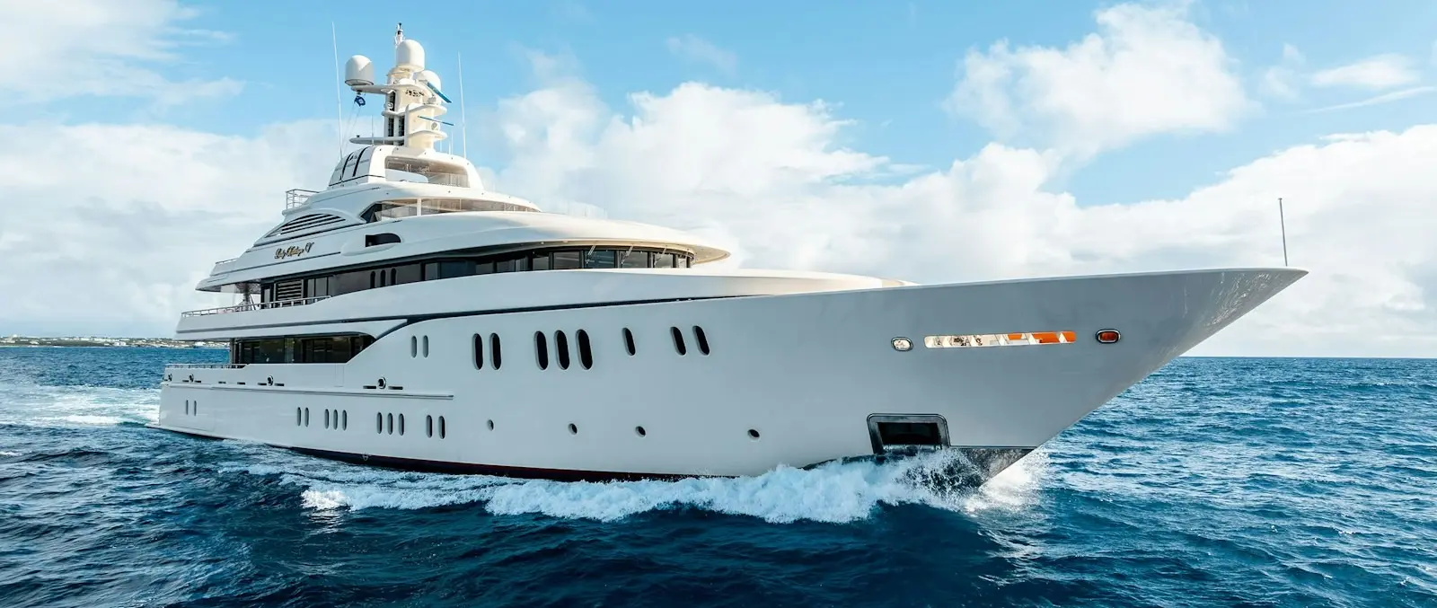 61m Lürssen LADY KATHRYN V Presented for Bermuda Charters — source image