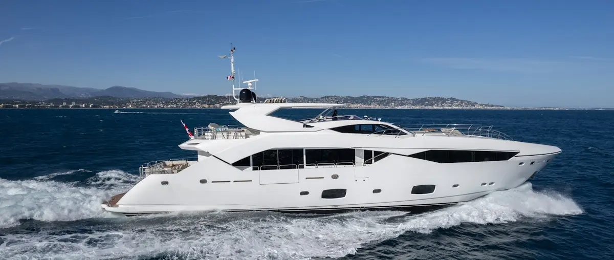 LADY VOLANTIS - Northrop & Johnson official image