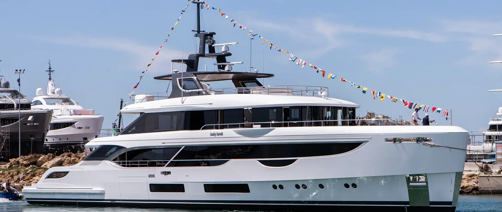 LADY SARAH — Benetti Oasis 40M