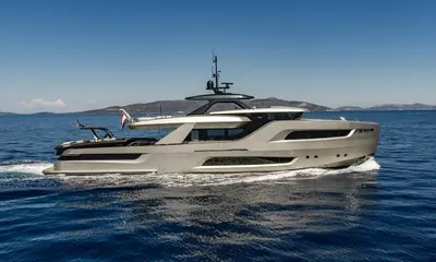 33m Holterman LADY FLEUR Enters Fraser Sales Fleet — source image