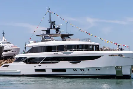 LADY SARAH — Benetti Oasis 40M