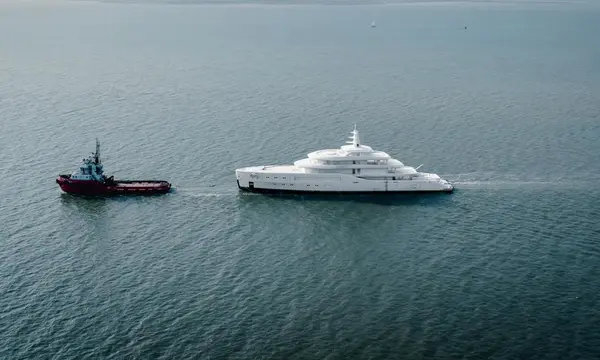 Latest Amels 80 arrives in Vlissingen for outfitting press image