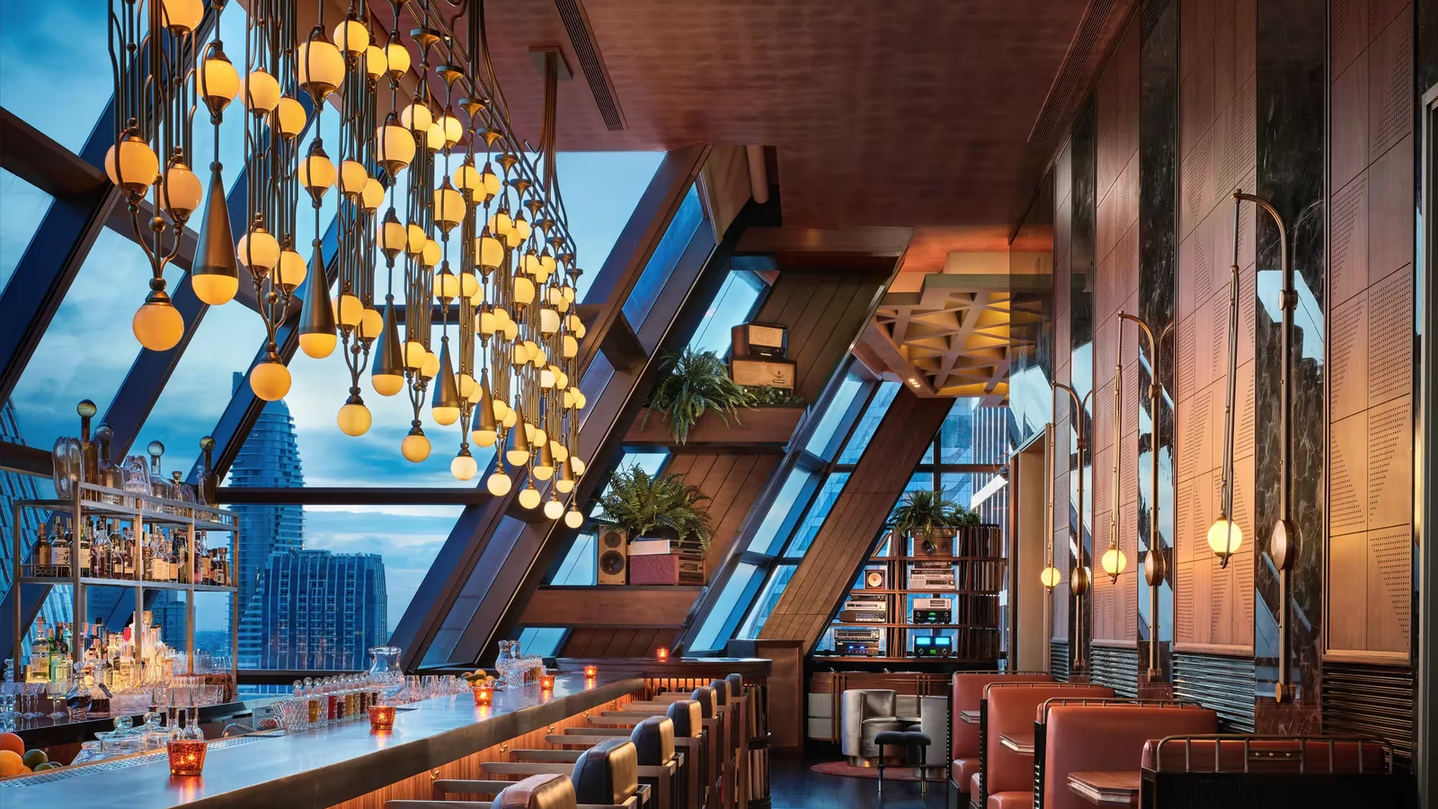 Official Lennon’s at Rosewood Bangkok Jumps to No. 7 on Asia’s 50 Best Bars image