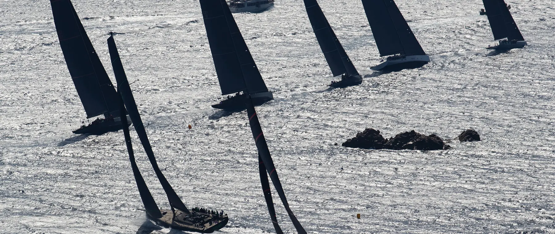 Les Voiles news - packing-more-punch-ferocity-and-intensity-than-ever-les-voiles-is-buzzing