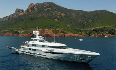 LIND - Damen Yachting official image