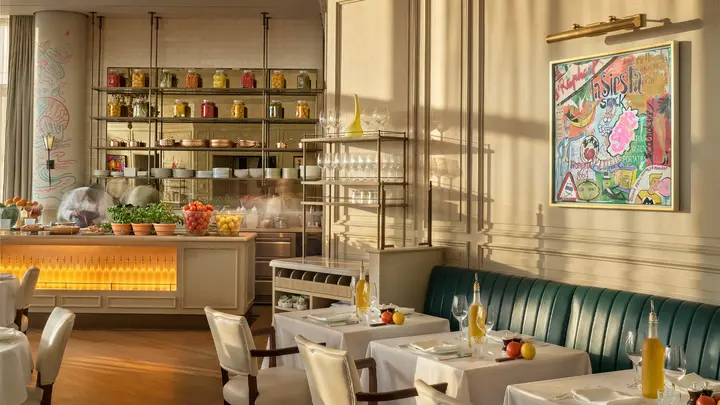 Official LPM Boston Four Seasons One Dalton image