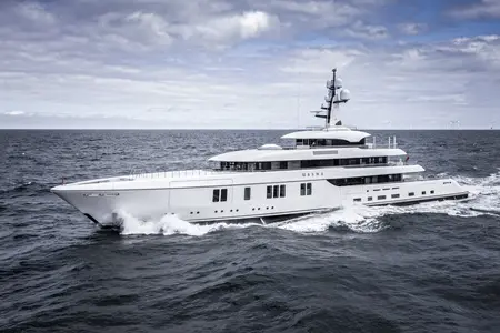 Lunasea — 73m Feadship hull 813 (launched as Hasna)