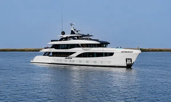 45m Gulf Craft Majesty 145 Details Pools and Heat Recovery — source image