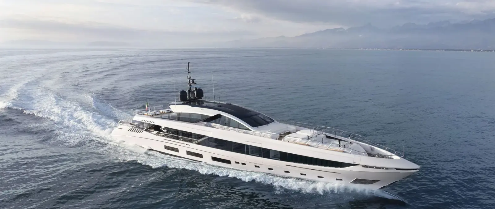 BETSY — Mangusta GranSport 54